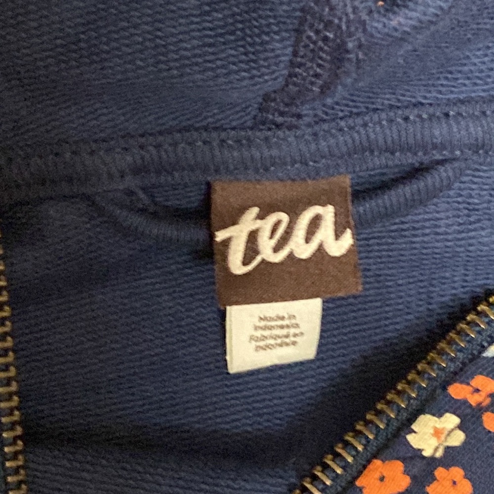 Tea Collection Blue and Peach Floral Sweatshirt - Picture 4 of 7
